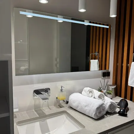 דירה Oh Deer Apartament Jacuzzi ילנייה גורה