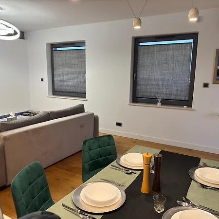 Oh Deer Apartament Jacuzzi דירה